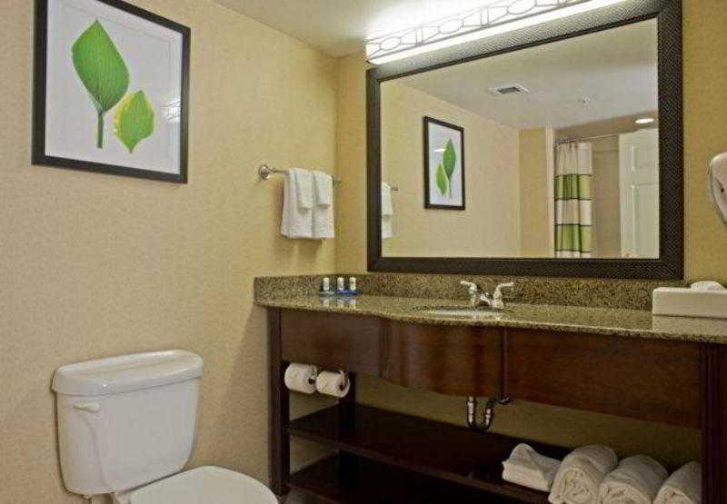 Fairfield Inn & Suites By Marriott ולדוסטה מראה חיצוני תמונה