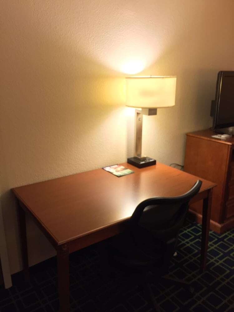 Fairfield Inn & Suites By Marriott ולדוסטה מראה חיצוני תמונה